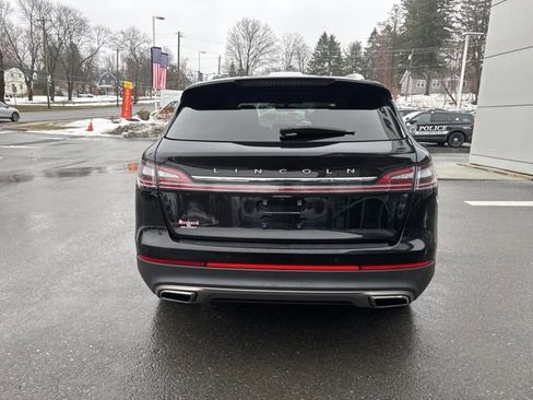 Used 2022 Lincoln Nautilus AWD w/ Premium Package image 8