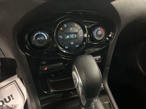Used 2017 Ford Fiesta SE w/ Equipment Group 201A image 18
