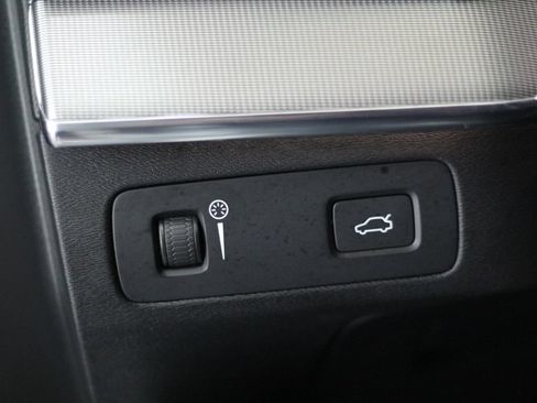 Used 2016 Volvo XC90 T6 R-Design w/ Protection Package Plus AWD/4WD image 52