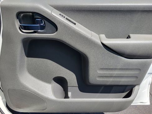 Used 2020 Nissan Frontier SV w/ Midnight Edition Floor Mats image 19