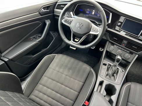 Certified 2024 Volkswagen Jetta Sport FWD image 9