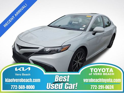 Certified 2023 Toyota Camry SE FWD image 1