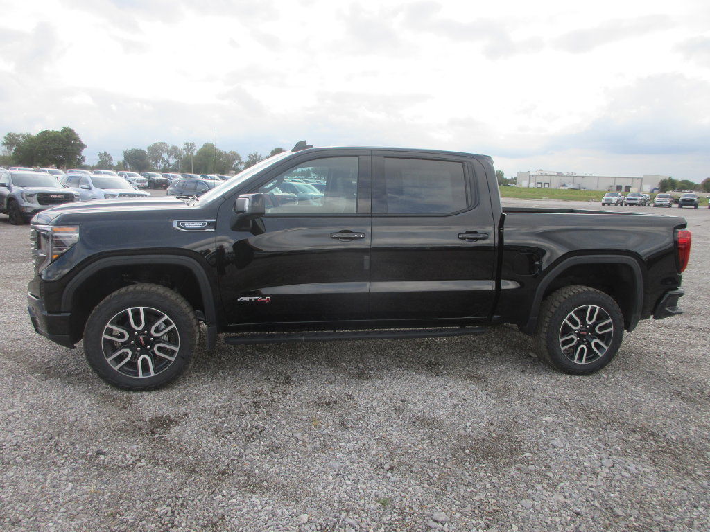 New 2026 GMC Sierra 1500 AT4 w/ AT4 Premium Package AWD/4WD image 9