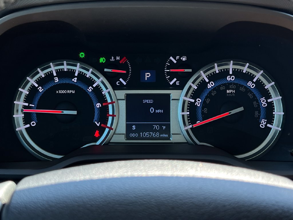 Used 2015 Toyota 4Runner Limited AWD/4WD image 30