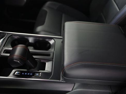 Used 2025 Ford F150 Raptor AWD/4WD image 38