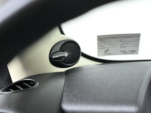 Used 2011 MINI Cooper S image 19