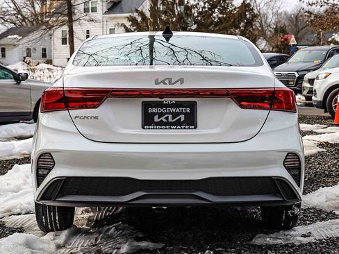 Certified 2023 Kia Forte LXS image 5