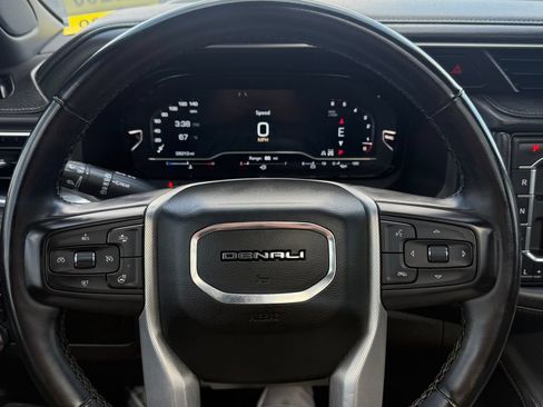 Used 2023 GMC Yukon XL Denali AWD/4WD image 48