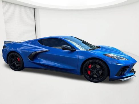 Used 2020 Chevrolet Corvette Stingray Premium Cpe w/ 3LT Preferred Equipment Group RWD image 4