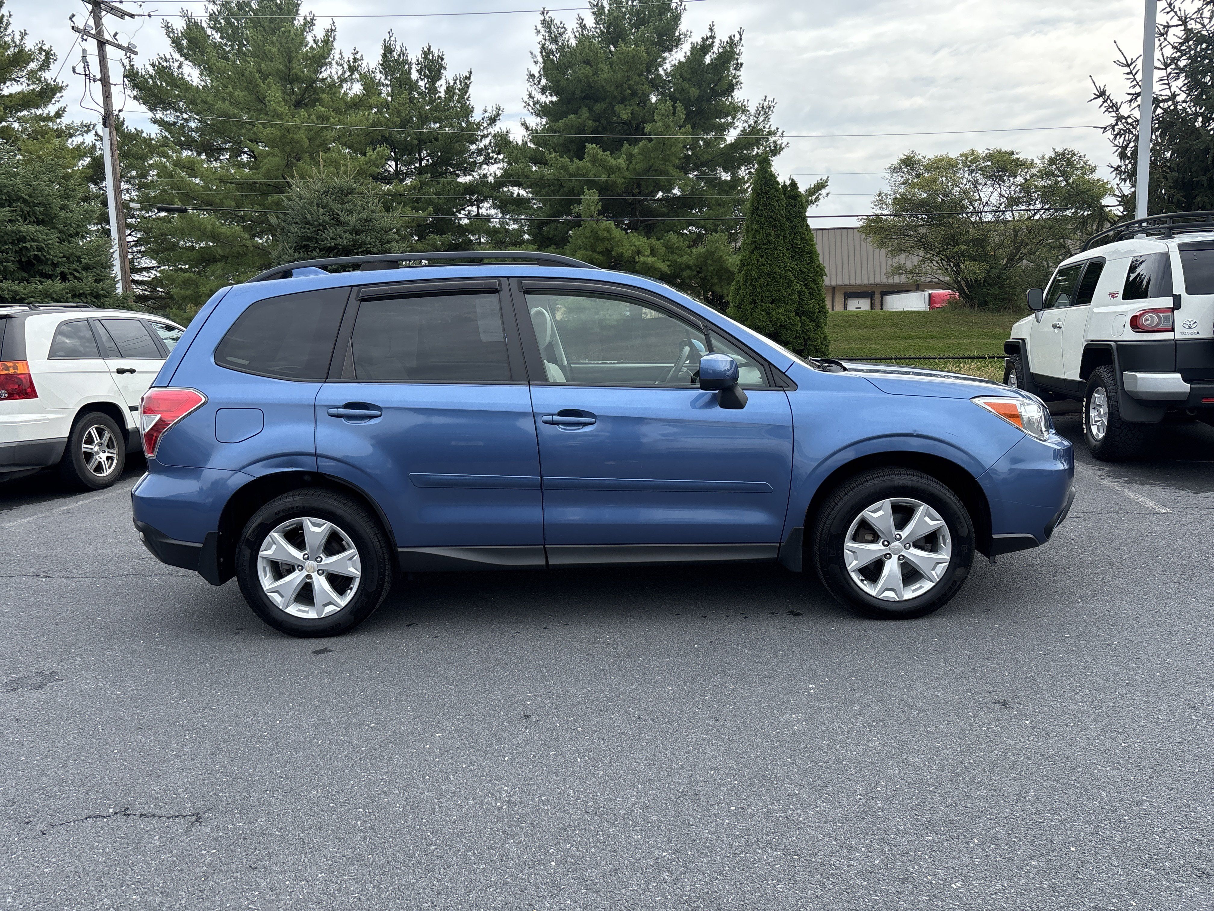 Used 2016 Subaru Forester 2.5i Premium AWD/4WD image 21