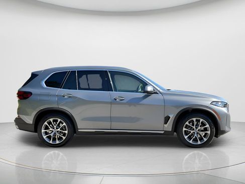 Certified 2026 BMW X5 xDrive40i w/ Premium Package image 4