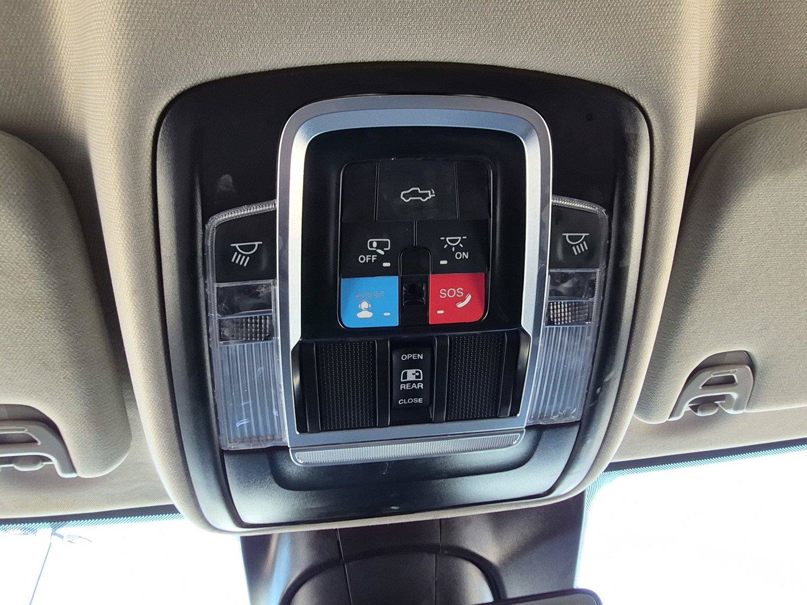 Used 2024 RAM 2500 Laramie w/ Safety Group AWD/4WD image 28