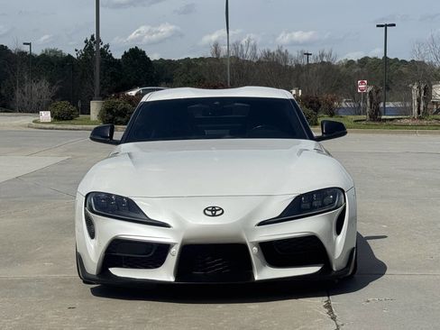 Used 2020 Toyota Supra 3.0 2dr Coupe w/ Driver Assist Package image 2