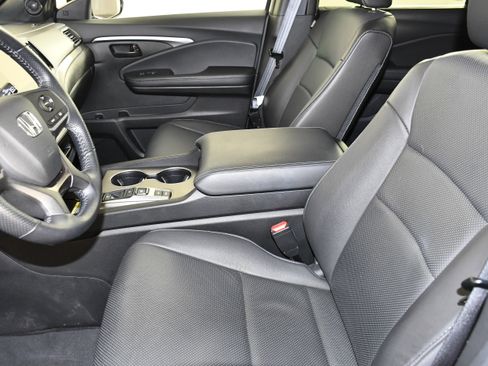 Certified 2024 Honda Passport EX-L image 39