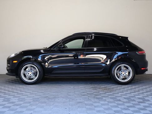 Used 2019 Porsche Macan AWD/4WD image 7