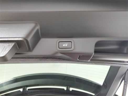 Used 2022 Land Rover Range Rover Sport HSE Dynamic image 9