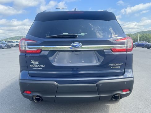 Used 2023 Subaru Ascent Limited w/ Technology Package AWD/4WD image 5
