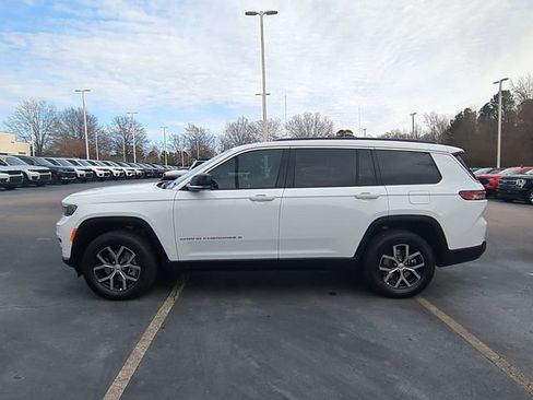New 2025 Jeep Grand Cherokee L Limited w/ Luxury Tech Group II AWD/4WD image 2