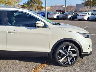 Used 2021 Nissan Rogue Sport SL w/ Premium Package video 2