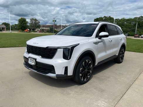 New 2026 Kia Sorento EX AWD/4WD image 2