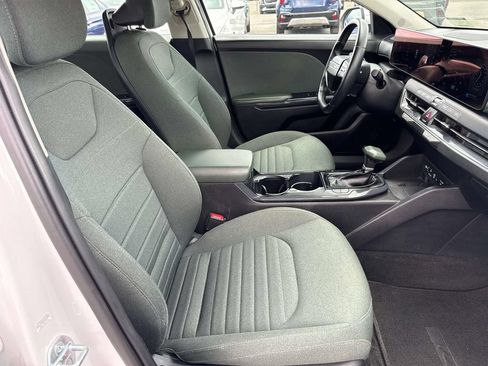 Certified 2025 Kia K4 EX FWD image 13