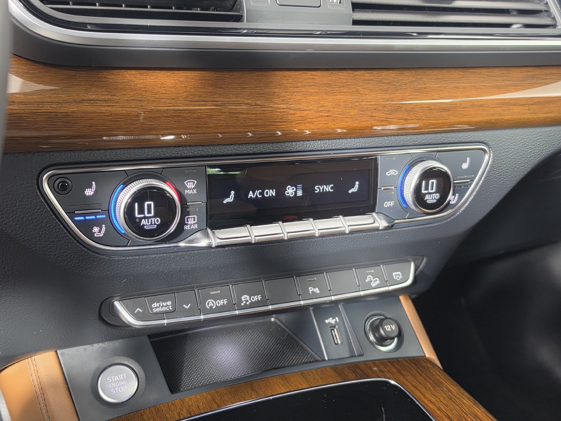 Certified 2024 Audi Q5 2.0T Premium Plus w/ Premium Plus Package AWD/4WD image 18