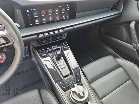 Used 2025 Porsche 911 Carrera image 21