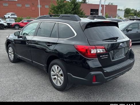 Used 2019 Subaru Outback 2.5i Premium AWD/4WD image 3