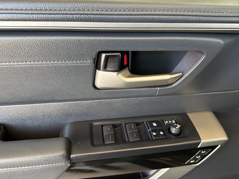 Used 2023 Toyota Tundra Limited image 10