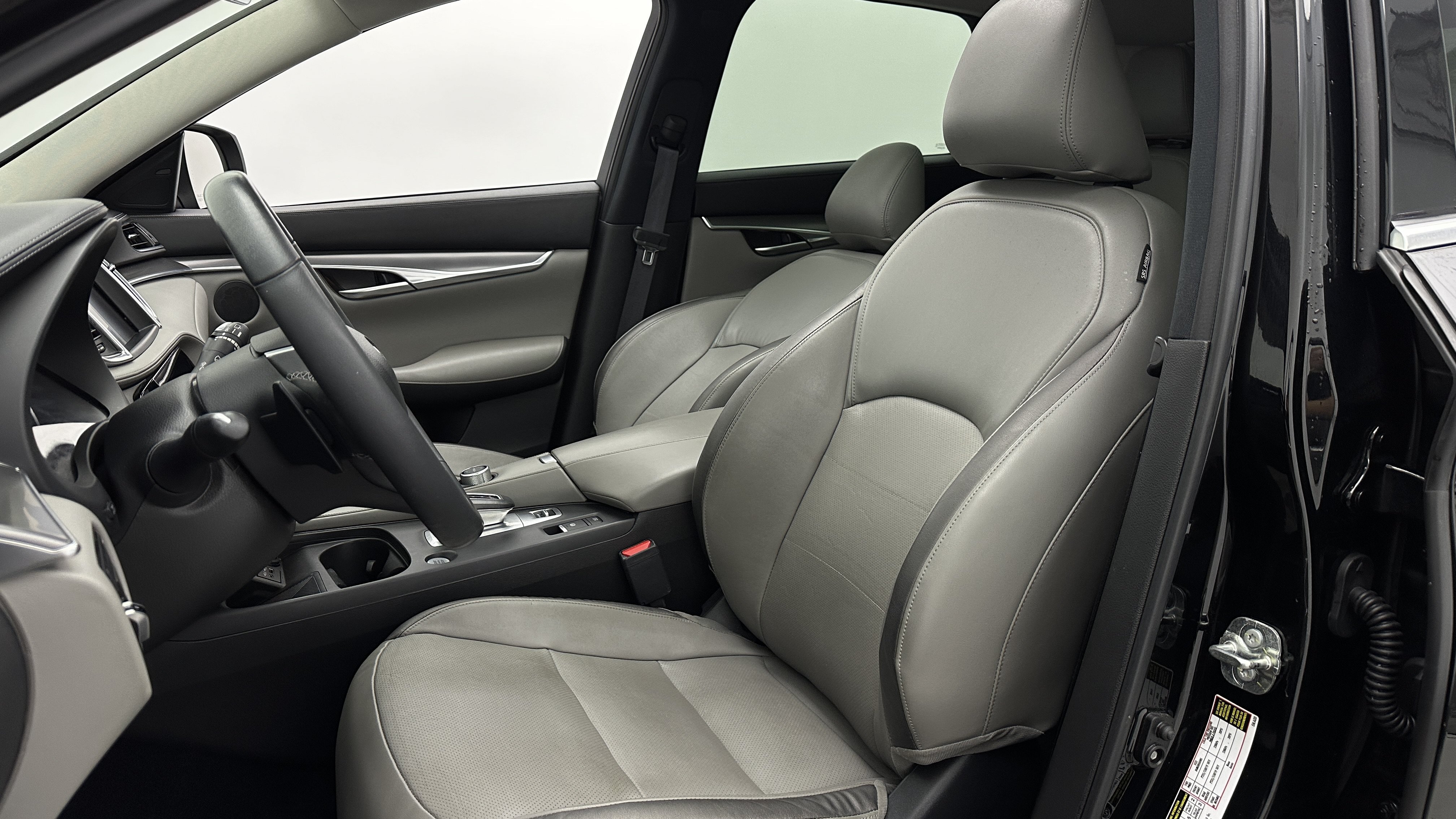 Used 2023 INFINITI QX50 Luxe FWD image 17
