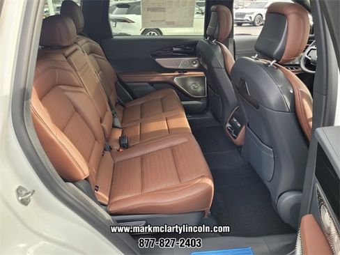 New 2026 Lincoln Nautilus Reserve image 10