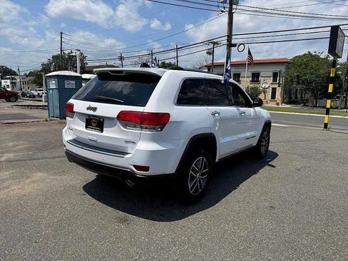 Used 2018 Jeep Grand Cherokee Limited image 6