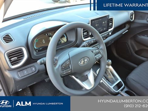 New 2026 Hyundai Venue SE FWD image 14