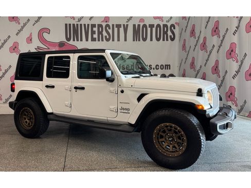 Used 2018 Jeep Wrangler Unlimited Sahara AWD/4WD image 4