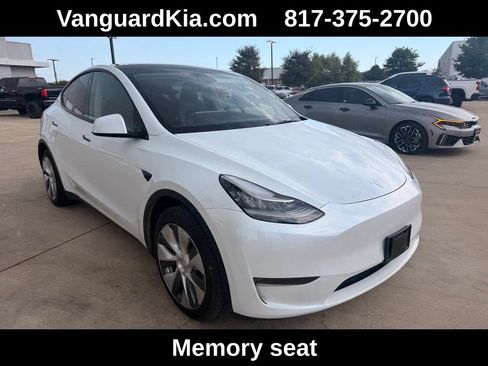 Used 2023 Tesla Model Y Long Range AWD/4WD image 5