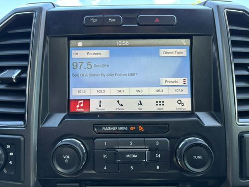Used 2017 Ford F150 XLT w/ Equipment Group 302A Luxury AWD/4WD image 30