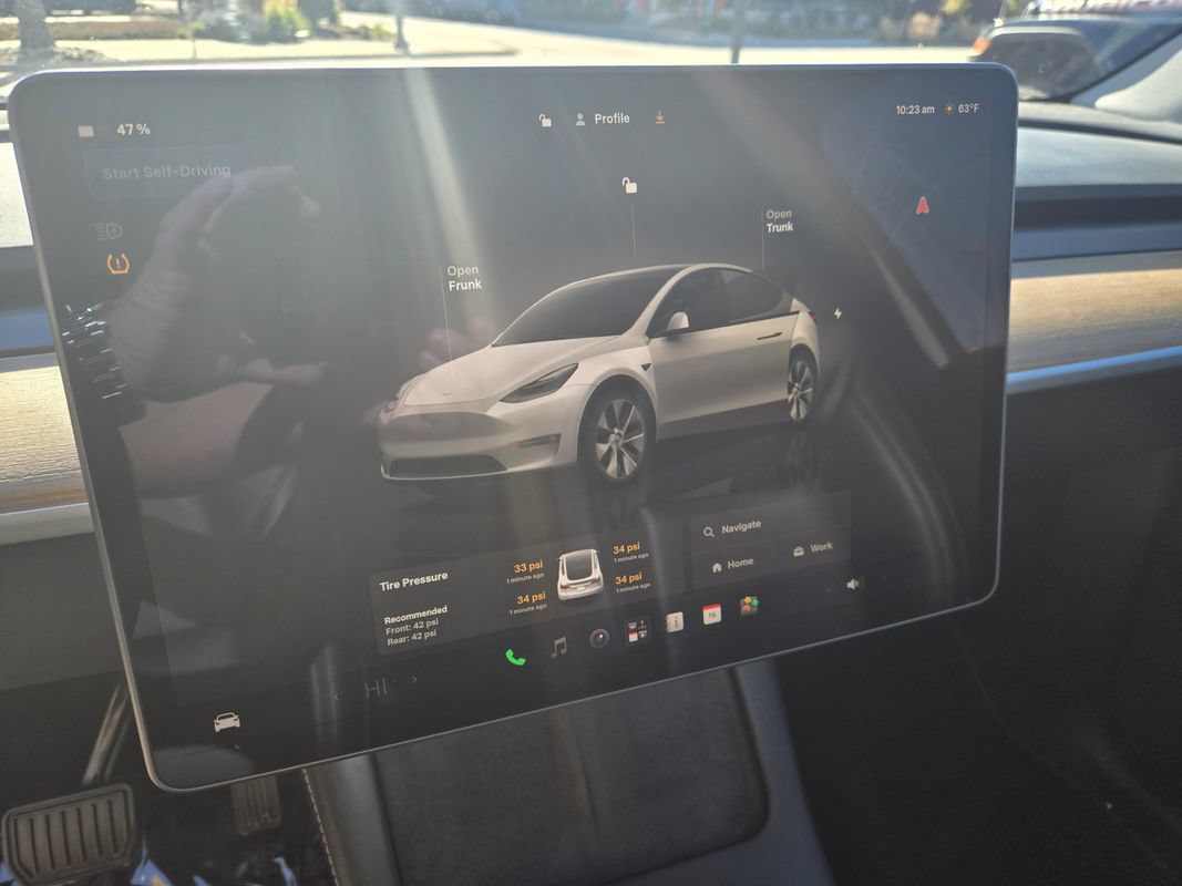 Used 2023 Tesla Model Y Long Range AWD/4WD image 17