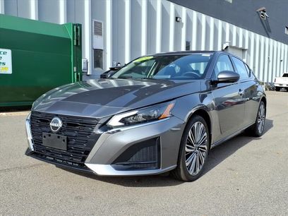 Used 2024 Nissan Altima 2.5 SL