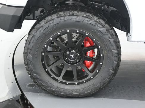 New 2025 Ford F150 Lariat w/ Equipment Group 502A High image 25