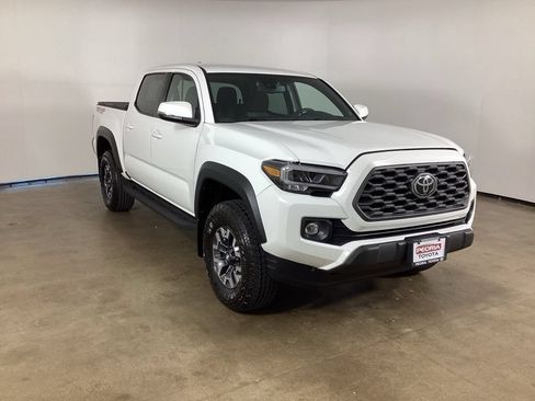 Used 2023 Toyota Tacoma TRD Off-Road AWD/4WD image 3