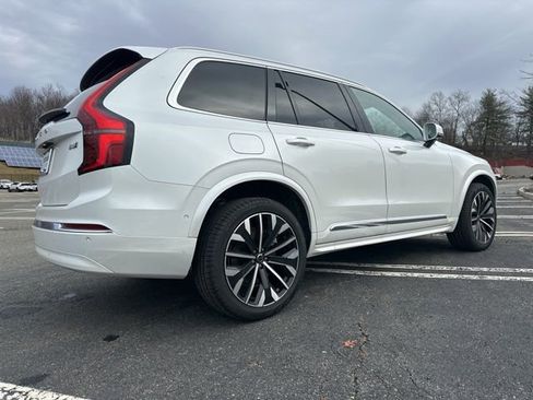 New 2026 Volvo XC90 B6 Ultra w/ Protection Package image 7