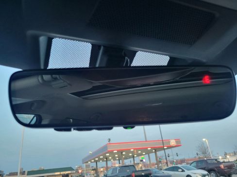 Used 2025 Subaru Outback Premium w/ Popular Package #1A image 35