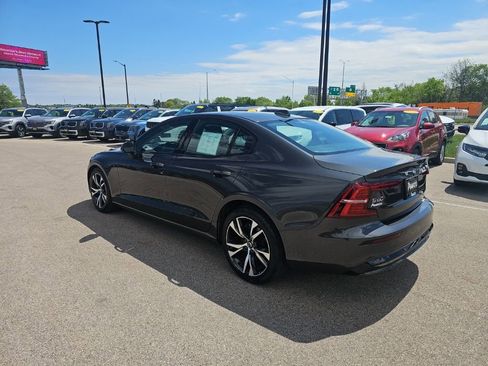 Used 2024 Volvo S60 B5 Core FWD image 3