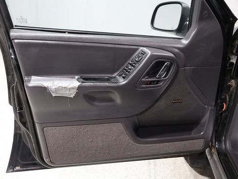 Used 2000 Jeep Grand Cherokee Laredo image 16