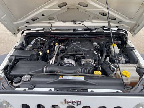Used 2012 Jeep Wrangler Sport AWD/4WD image 14
