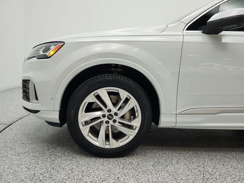 Used 2023 Audi Q7 2.0T Premium w/ Convenience Package AWD/4WD image 30
