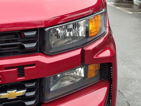 Used 2020 Chevrolet Silverado 1500 Custom w/ Custom Value Package image 9