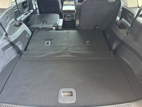 New 2025 Lincoln Aviator 2WD w/ Equipment Group 101A image 15