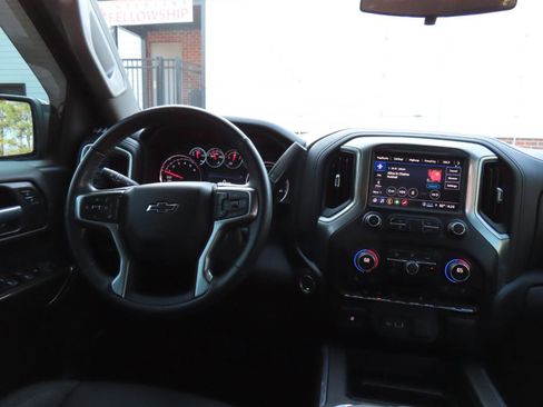 Used 2021 Chevrolet Silverado 1500 LT Trail Boss w/ Convenience Package II image 27