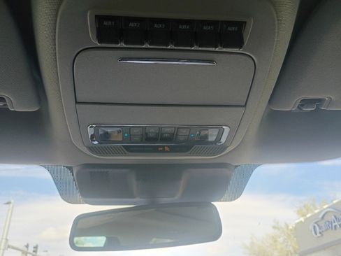 Used 2025 Ford F350 Lariat w/ Tremor Off-Road Package AWD/4WD image 18